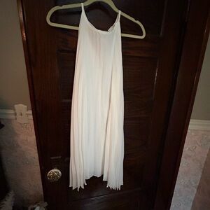 Elegant White Mini Dress